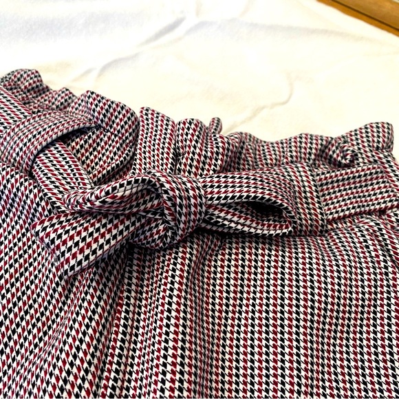 Faux fur, square tricolored pants - Picture 4 of 7